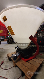 Spandiconcime pendolare Dalcero 400