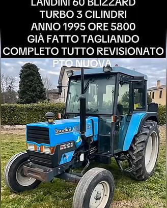 Tra trattorino lavori di giardinaggio