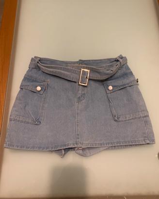 Minigonna jeans con pantaloncino
