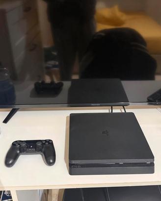 PlayStation 4 slim