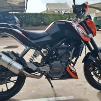 Duke 125 2016