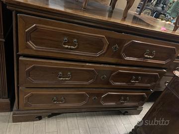 Cassettiera in noce del 600