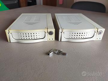 Caddy estraibile per hard disk IDE