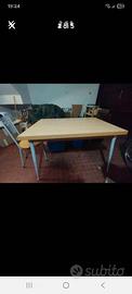 Tavolo cucina allungabile+ 4 sedie
