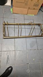 rastrelliera per quattro biciclette 