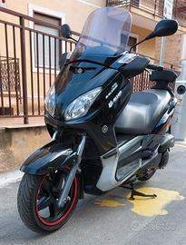 X-Max 250i