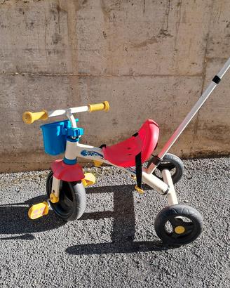 Triciclo bambini con guida adulta