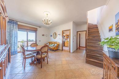 5 LOCALI A MONTE PORZIO CATONE