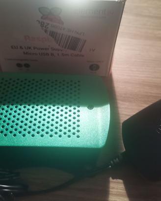 Raspberry Pi2 mod B r1.2 NUOVO + accessori