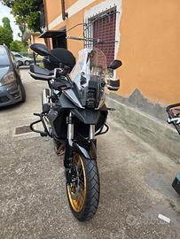 Moto Qj motor