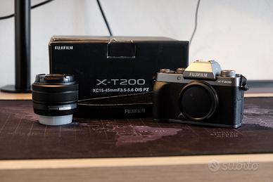Fujifilm XT-200 + obiettivo 15-45mm