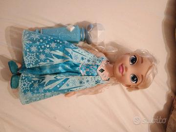 bambola Elsa con scettro 