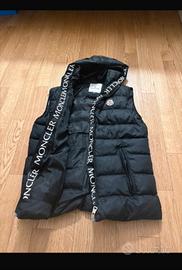 smanicato Moncler 