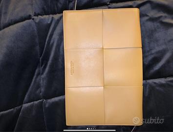 Pochette bottega veneta