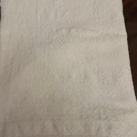 Copriletto vintage in cotone con bordo uncinetto