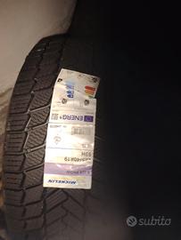 2 gomme invernali michlen nuovi 225 40 19 93h 