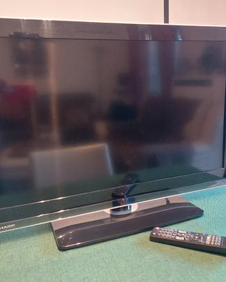 TV SHARP AQUOS LC-32LE220E CON TELECOMANDO 