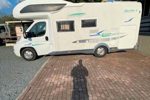 CAMPER CHAUSSON MANSARDATO 5 POSTI CON GARAGE
