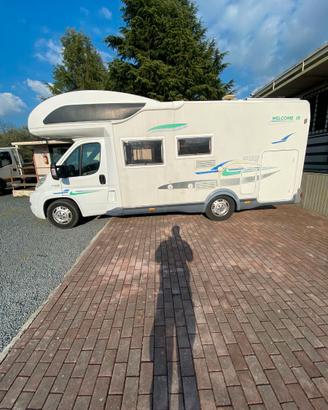 CAMPER CHAUSSON MANSARDATO 5 POSTI CON GARAGE