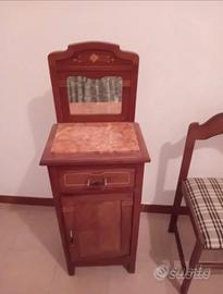 Comodino antico liberty