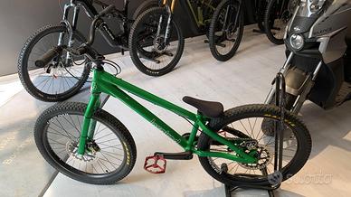 Inspired Fourplay Pro 2023 prezzo trattabile