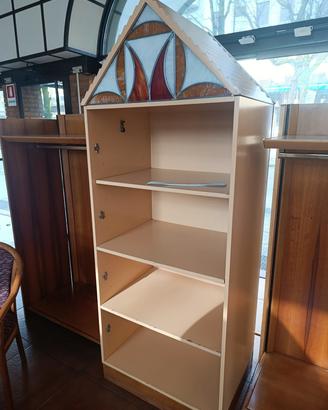 Arredamento per negozio abbigliamento 