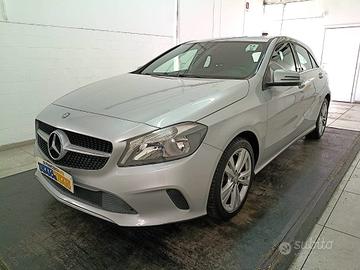 MERCEDES-BENZ A 200 d Sport auto my16