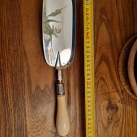 Cucchiaio raccogli briciole inglese