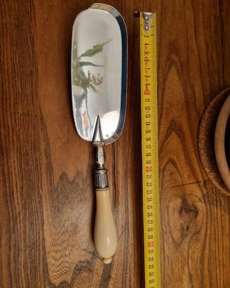 Cucchiaio raccogli briciole inglese