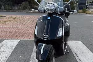 Vespa 300 GTS SUPER