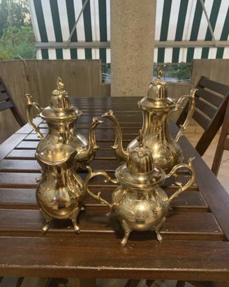 Set da tè-caffè in rame patinato in argento