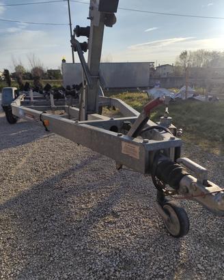 rimorchio carrello cresci  barca biasse 2300kg
