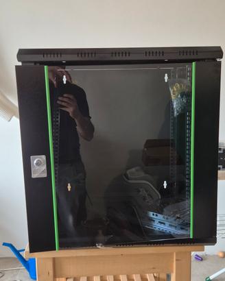 Armadio Rack 19” da parete – nuovo mai usato