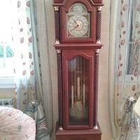 Orologio a pendolo a colonna