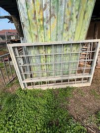 Cancelli ad ante in ferro battuto