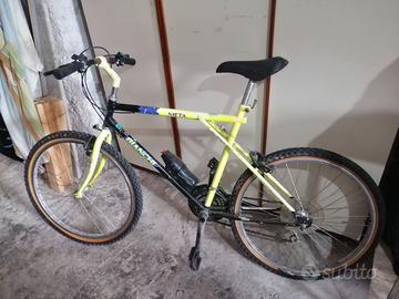 DUE BICI  BIANCHI E HOGAN