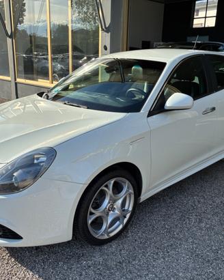 Alfa Romeo Giulietta 1.4 Turbo MultiAir Distinctiv
