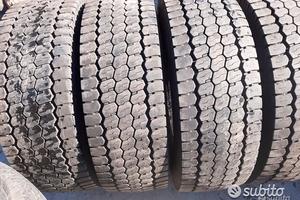 4 gomme usate autocarro 245 70 17.5 pirelli