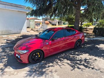 Alfa Romeo Giulia 2.2 Turbodiesel 160 CV AT8 super
