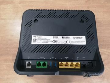 Modem router Fastweb FASTGate ADSL fibra wifi