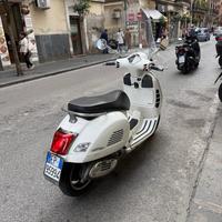 Piaggio Vespa 300 Gts 2019