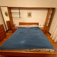 Letto matrimoniale legno massello + 2 comodini