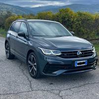 Volskwagen Tiguan R-Line 2.0 tdi DSG