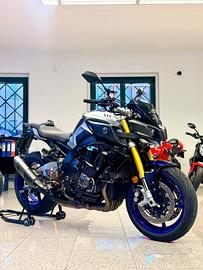 YAMAHA MT-10 SP AKRAPOVIC ACCESSORIATA FINANZIABIL