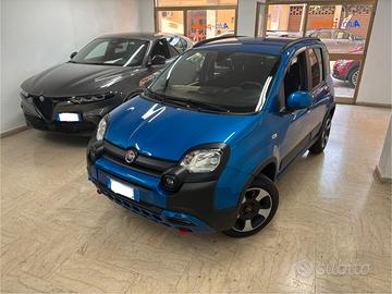Fiat Panda Cross 1.0 FireFly S&S Hybrid Vari Color
