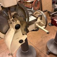 Affettatrice berkel a volano da restaurare