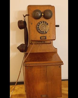 Telefono Antico da Parete in Legno con Manovella