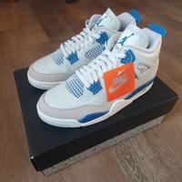 Nike - Air Jordan 4 Retro