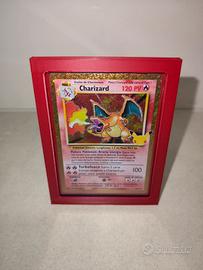 Charizard 30esimo anniversario pokemon