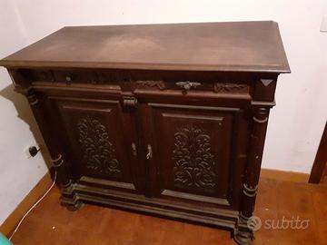 Credenza antica in rovere